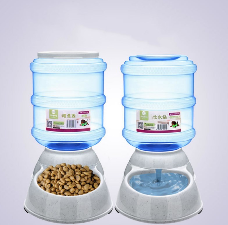 Paw-some Auto Feeder & Fountain for Happy Pets