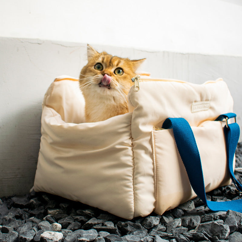 Paw-some Portable Bag for Fun Feline Outings
