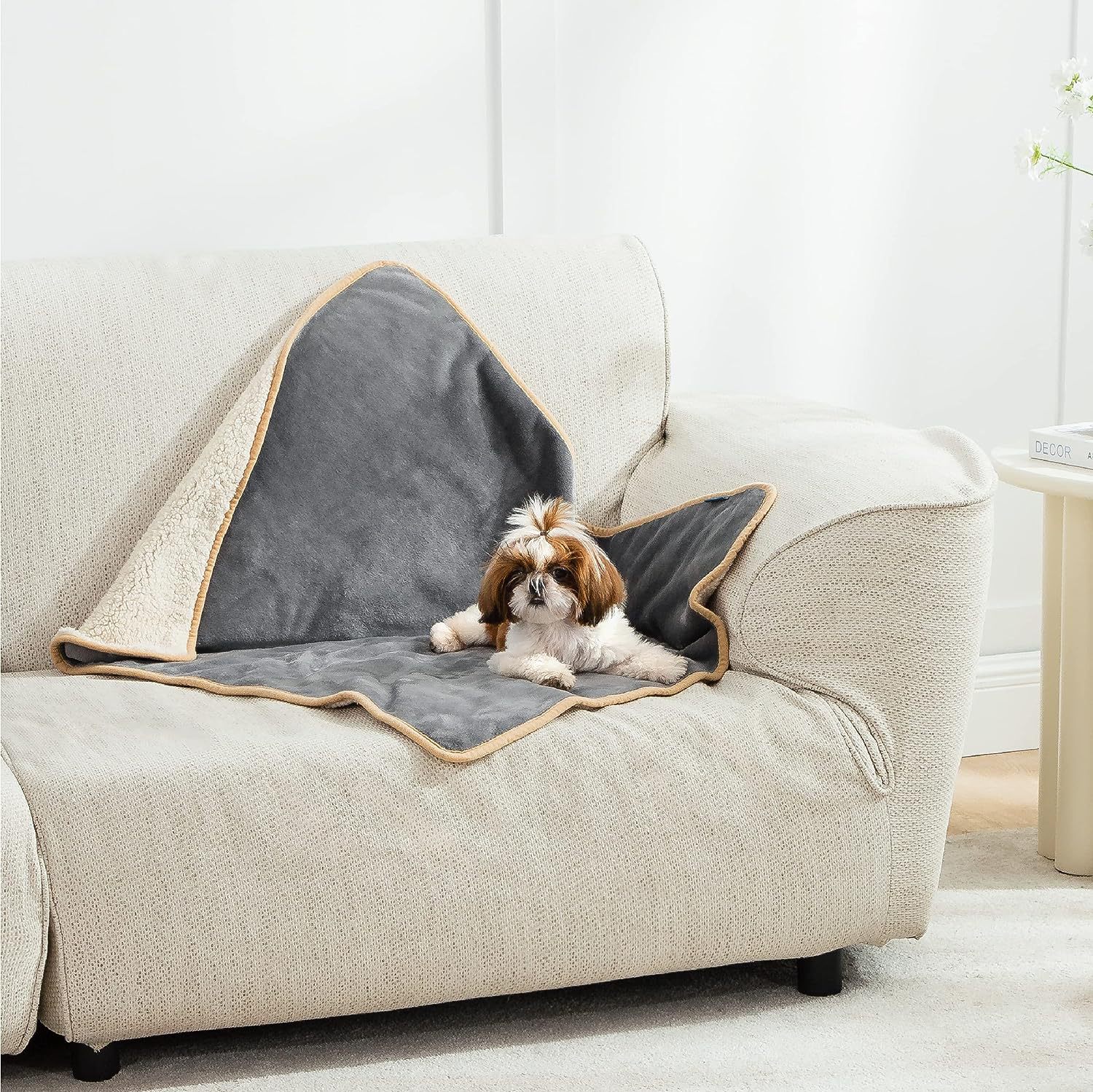 Snuggly Thick Sherpa Pet Blanket – Couch-Safe Magic