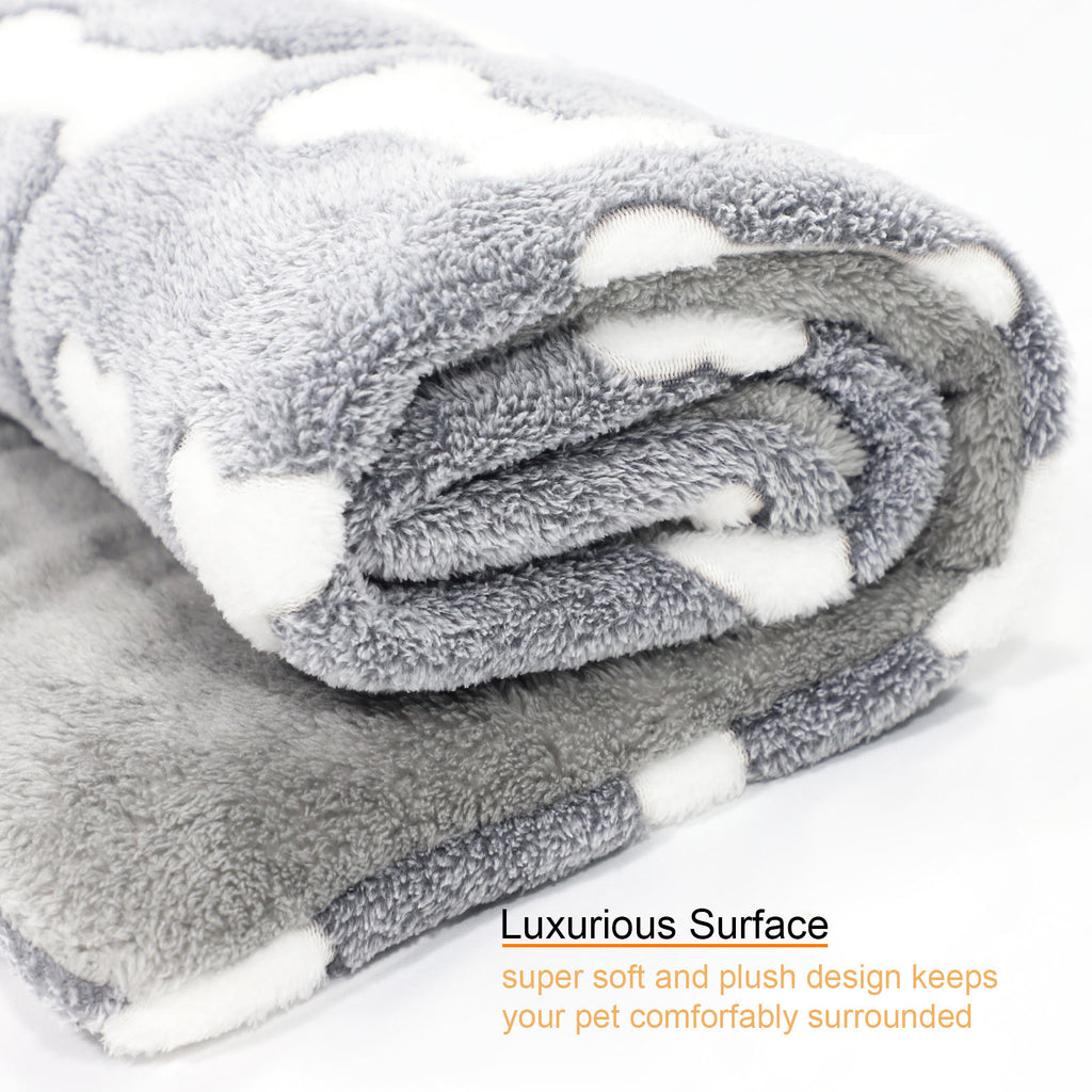 Cozy Up Your Pup: Self-Warming Reversible Fleece Crate Mat for Dogs & Cats