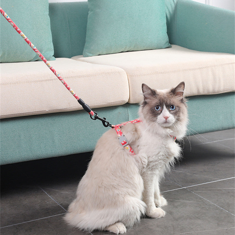 Sweet I-Shape Chest Buddy: Comfortable Walks for Your Feline Friend