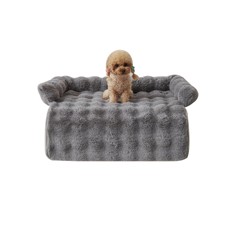 Thick Winter Haven for Your Furry Friend