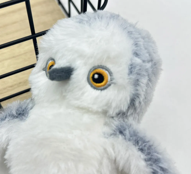 Pounce-Ready Plush Bird: Rechargeable Joy for Indoor Pals