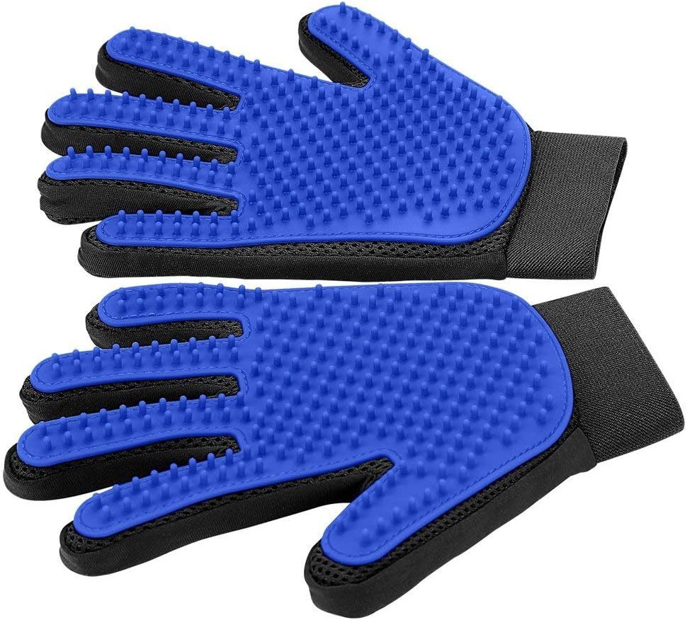 Effortless Shedding Solution: Comfortable Grooming Mitts for Pets