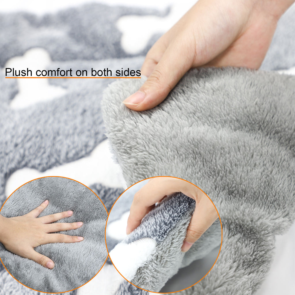 Cozy Up Your Pup: Self-Warming Reversible Fleece Crate Mat for Dogs & Cats