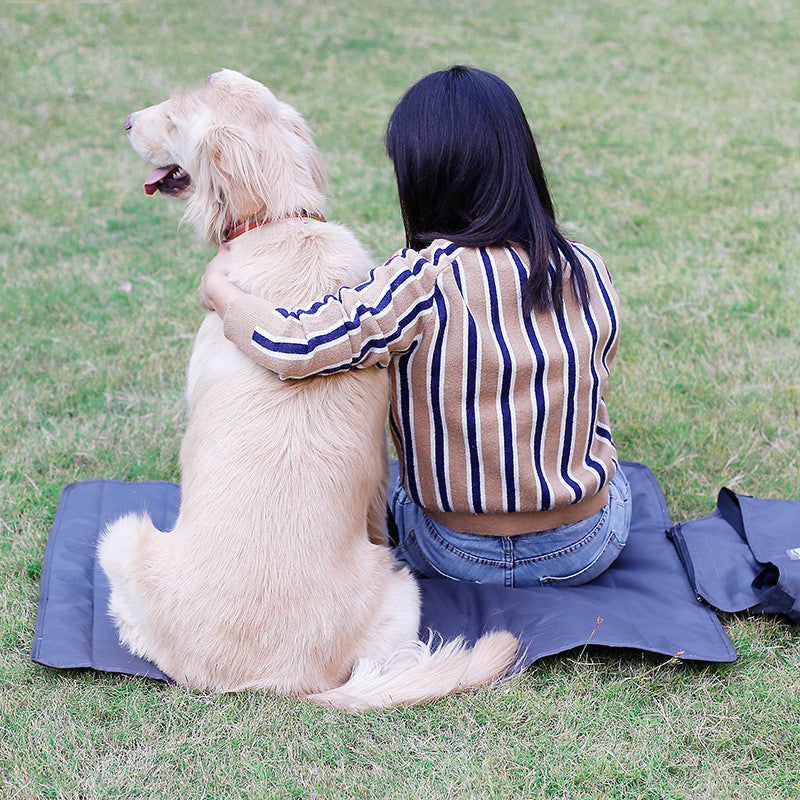 Ultimate Cozy Waterproof Folding Blanket for Pets