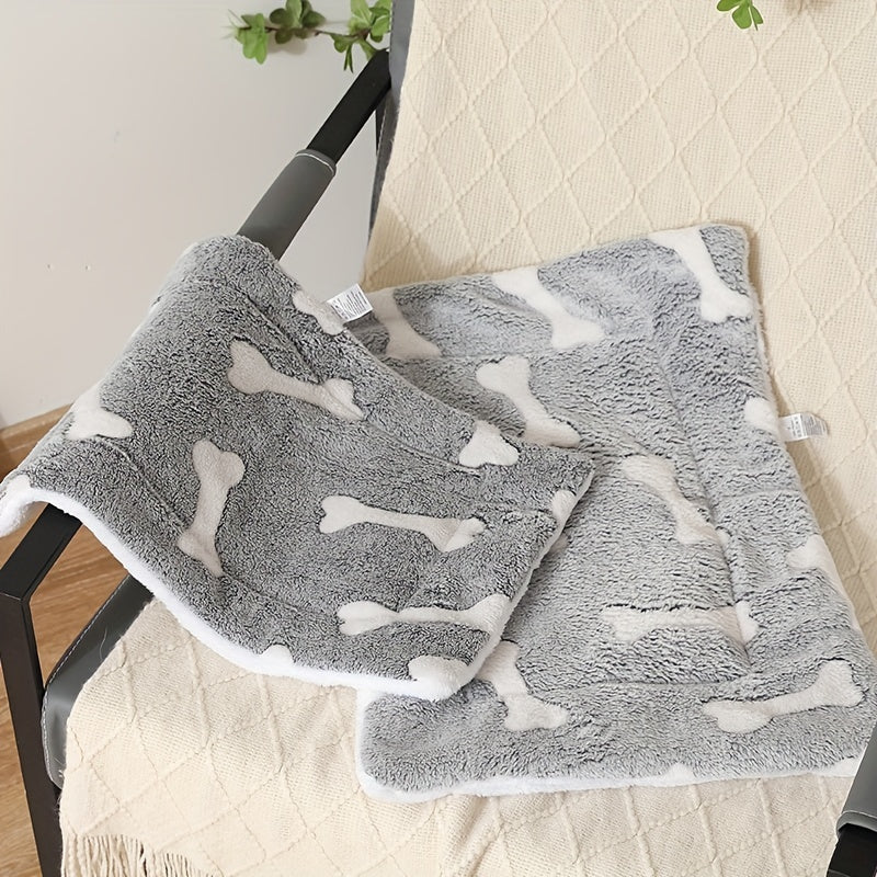 Cozy Up Your Pup: Self-Warming Reversible Fleece Crate Mat for Dogs & Cats